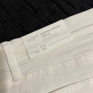 Loft - Modern Skinny Jeans in White - Size 12 NWT